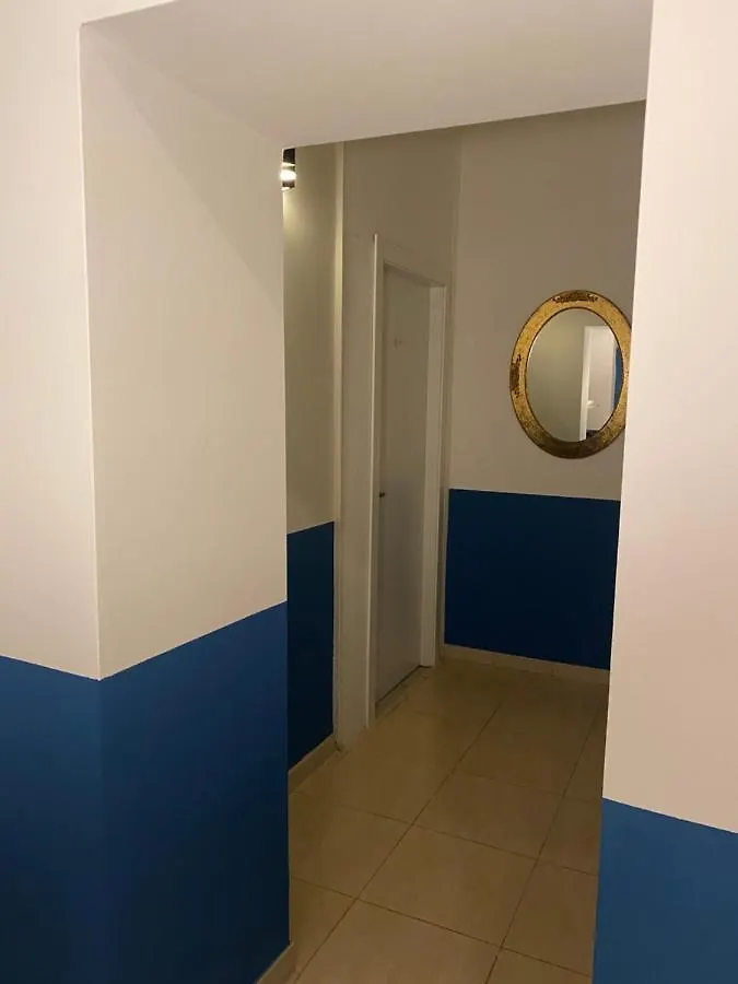 Domus Luigi Leone II Bed & Breakfast Naples